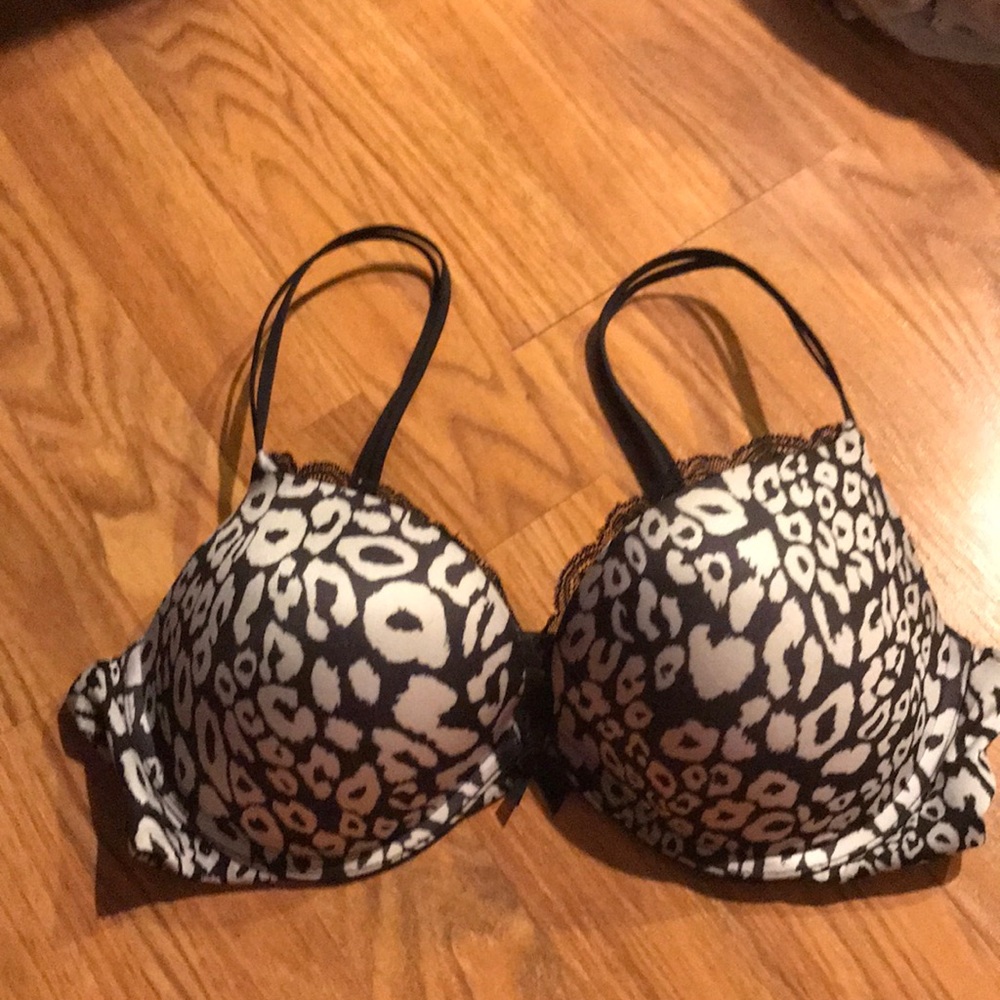 Victoria’s Secret bra!